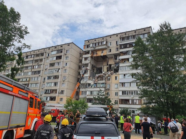 Взрыв в жилом доме на Позняках: Все, что известно на данный момент