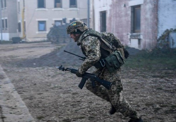 В Любечанах идёт войсковая зачистка