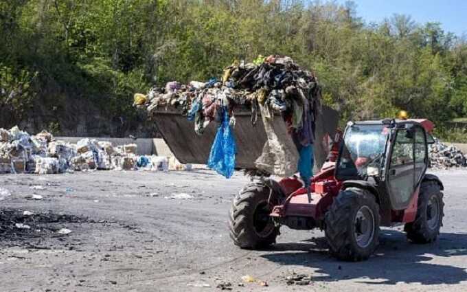 В Бурятии возникли сложности с вывозом крупногабаритного мусора