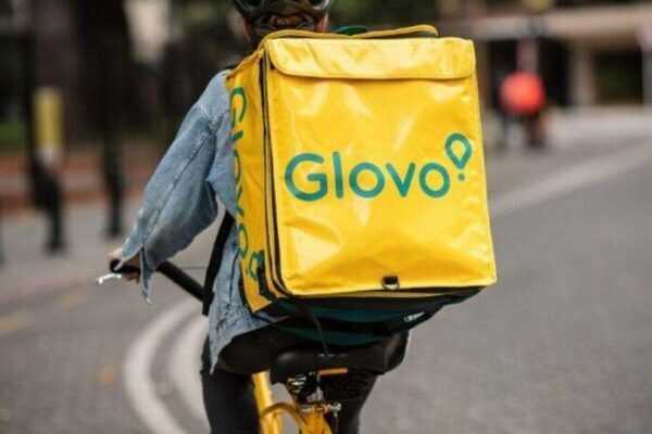 Glovo снимает деньги с карт без причины и не реагирует на жалобы