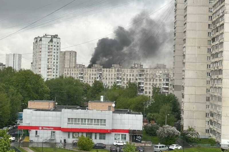 В Москве вспыхнул пожар в жилой многоэтажке