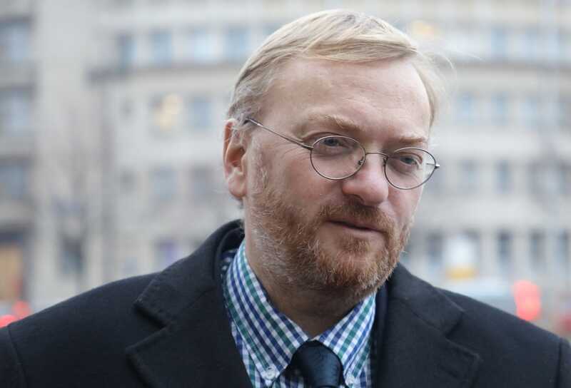 Депутат Милонов провел допрос в борделе и вызвал полицию