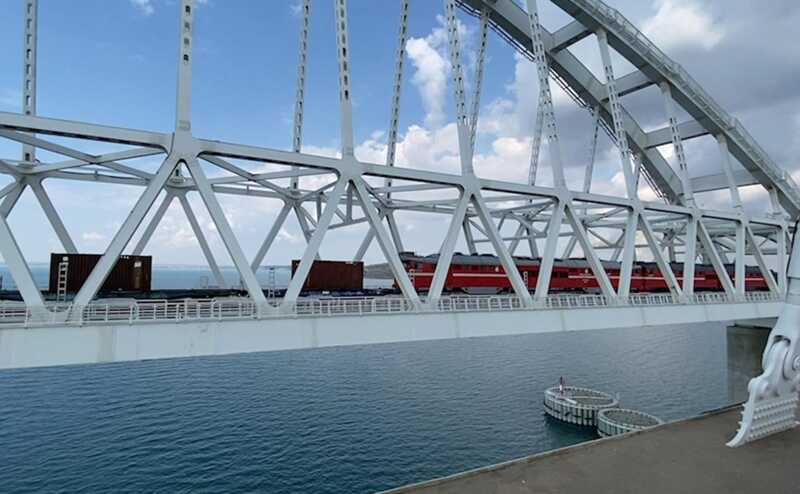 После подрыва Крымский мост несколько раз был закрыт для движения