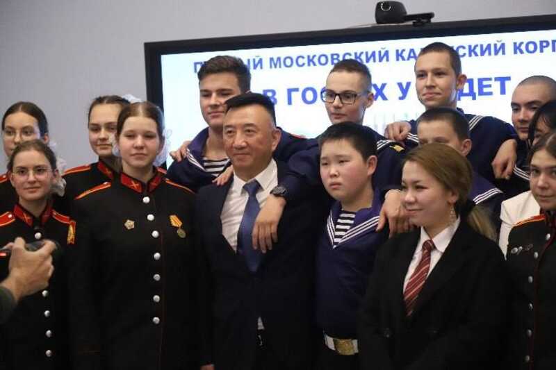 Китайский журналист, "спасённый в Чечне", вновь пострадал рядом с фронтом