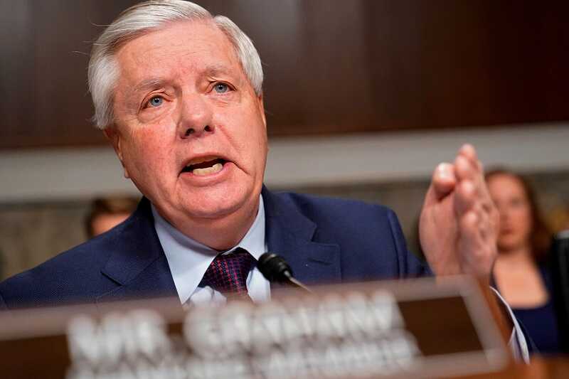 Сенатор США Линдси Грэм предупредил о последствиях для стран, приобретающих российскую нефть по низкой цене