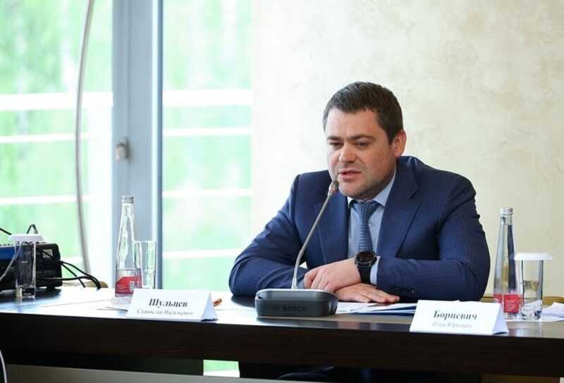 Заместителя главы правительства Новгородской области задержали за получение взятки в особо крупном размере