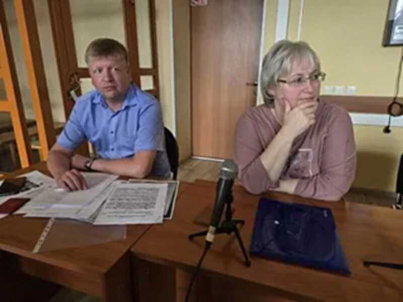 Журналистку наказали за критику действий полиции, которая проигнорировала убийство, совершенное мигрантами