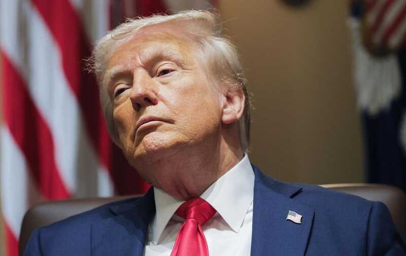Встреча Трампа и Путина откладывается по причине организационных трудностей, - CNN