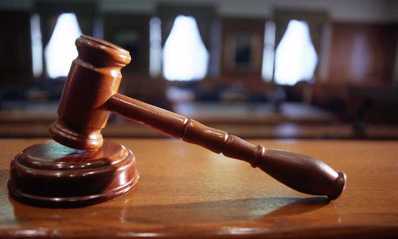 Баварского чиновника приговорили к четырём годам за мошенничество ради шикарной жизни с супругой