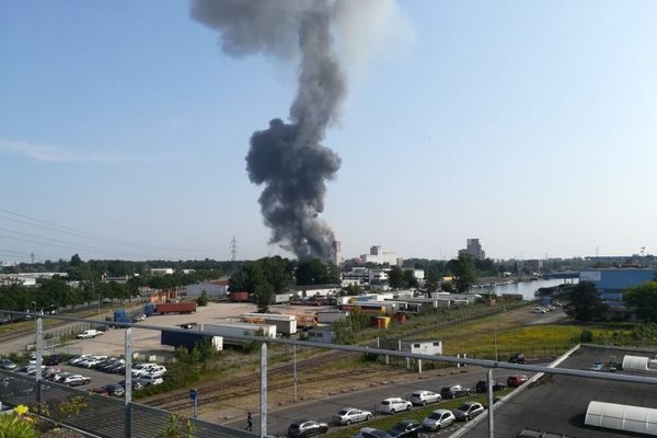 В Страсбурге прогремел взрыв: много пострадавших