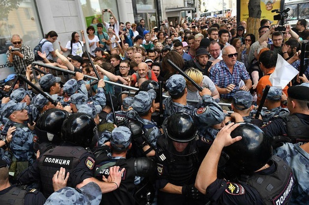 ФНС начала внеплановую проверку «Дождя» после прямого эфира с митинга