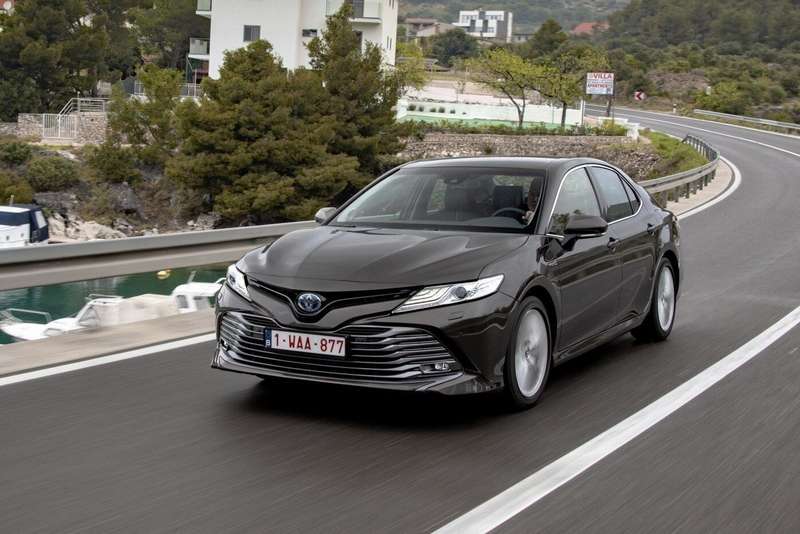 Toyota Camry 2020.