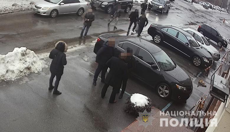 Видео с камер наблюдения момента избиения артиста Видео с камер наблюдения момента избиения артиста qhxiuqihuiqtrglv