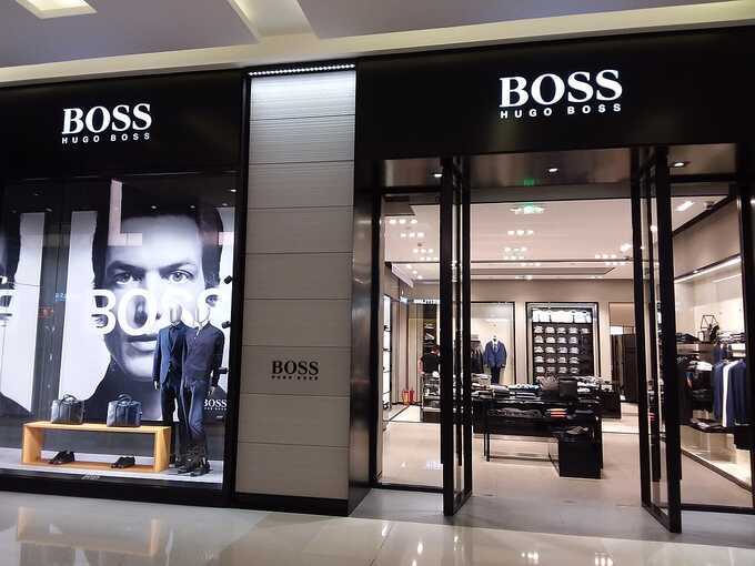 Hugo Boss оголился в России