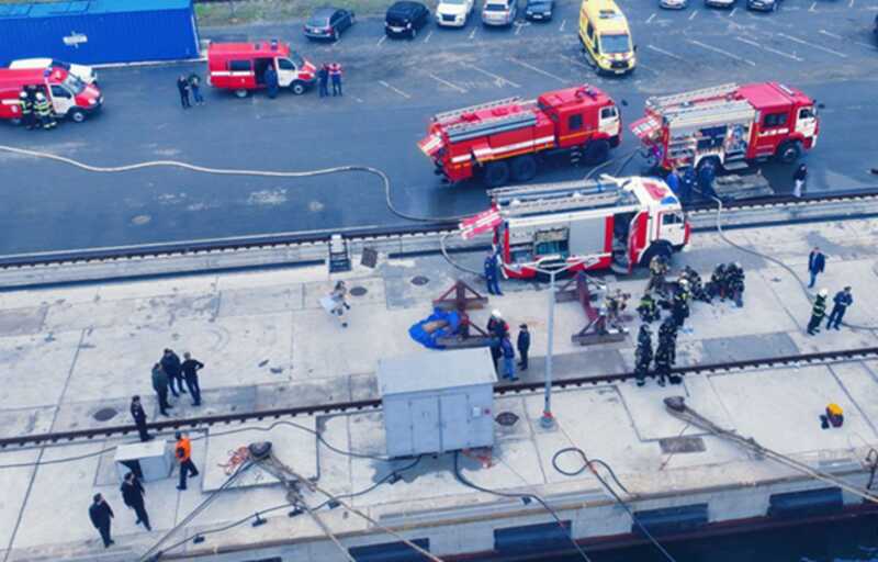 Во Владивостоке на рыболовецком судне произошёл пожар